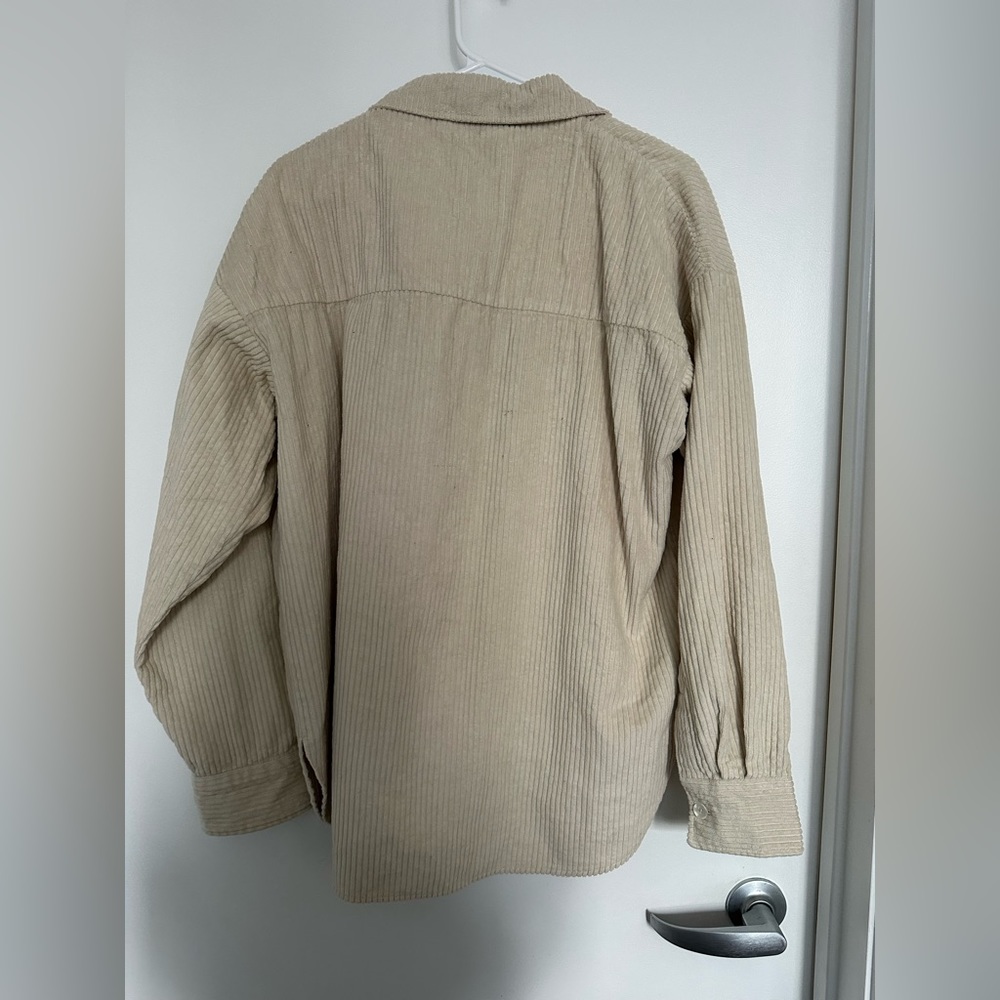 Off white shirt - Picture 3 of 4